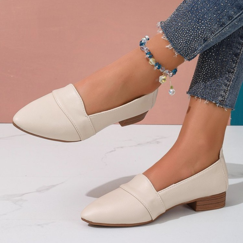 Womens Heels - Wsuwane buty damskie, płaskie, jednokolorowe, z